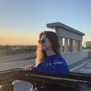 Meet your Posher, Joan